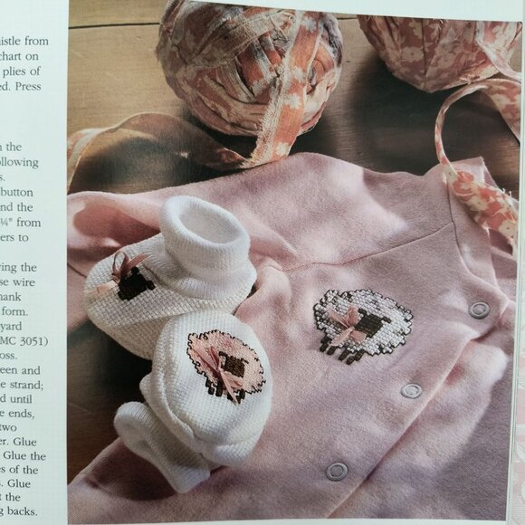 Better Homes & Gardens A Cross-Stitch Christmas Heartfelt Holidays 1999 - Picture 10 of 13